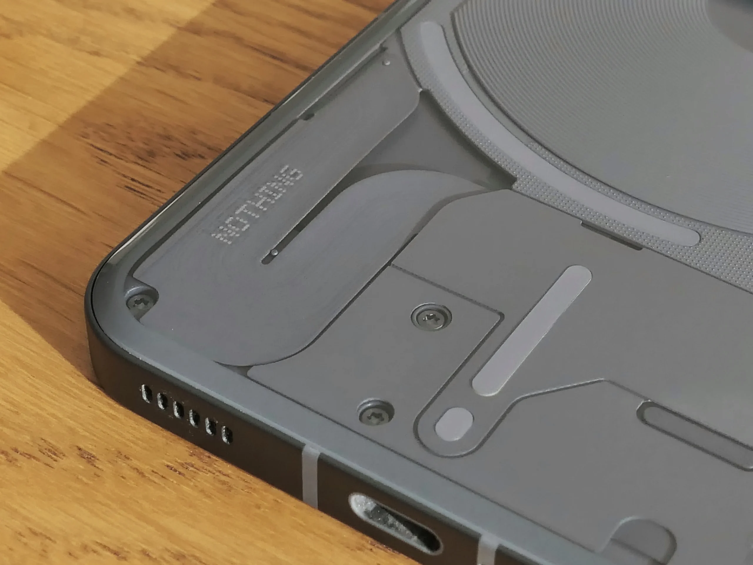 Lo que se ve y lo que no tras el cristal de Nothing 003